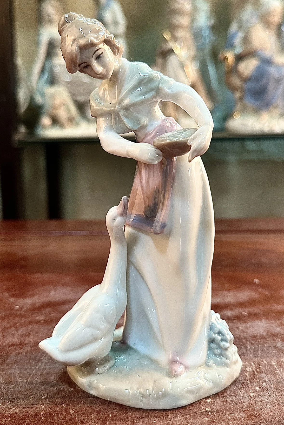 Lenox Ceramic Crafts Country Goose Feeding Girl Figurine Home Room Tabletop Decoration Gift
