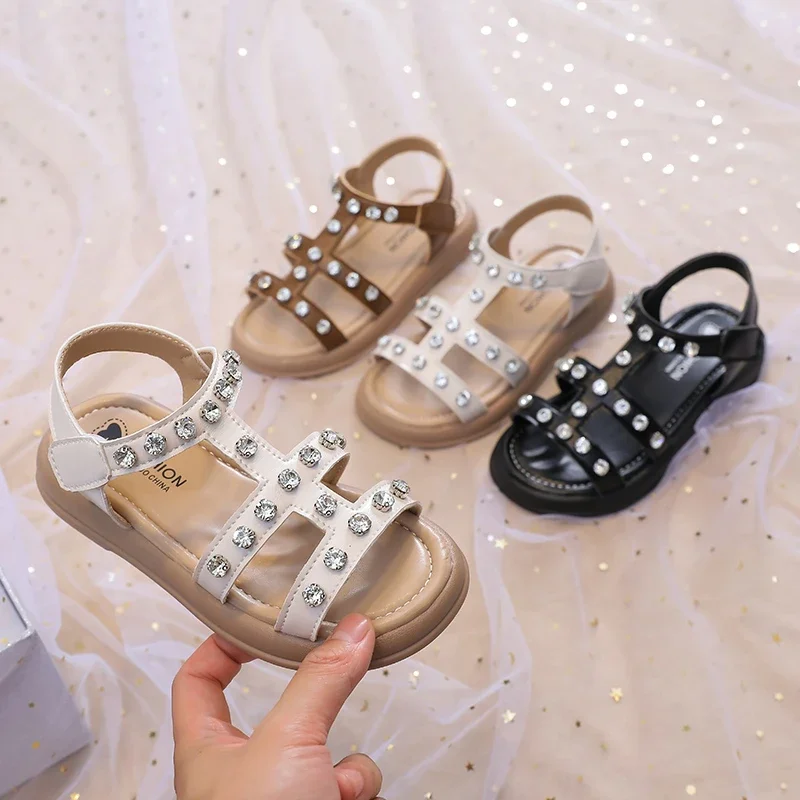 

Children Retro Gladiator Sandals Girls Hollow Rhinestone Sandals Comfortable Soft Sole Fashion Kids Summer Rivet Beach Shoes