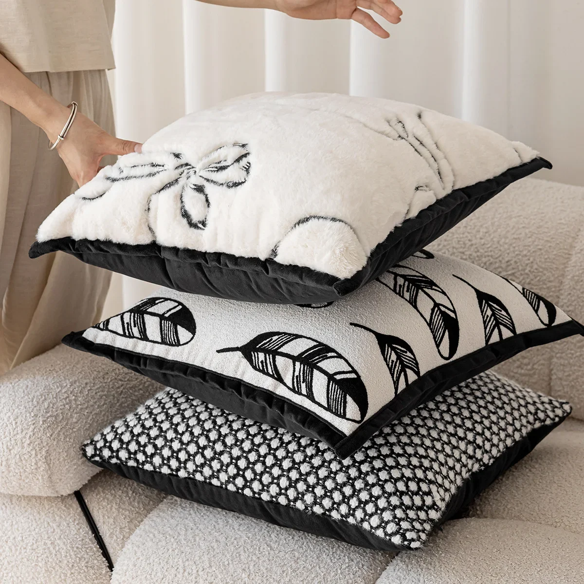 

Nordic Modern Design Cushion Cover Black and White Woven Jacquard Decorative Pillow Case Bedroom Living Room Square Pillow Cover