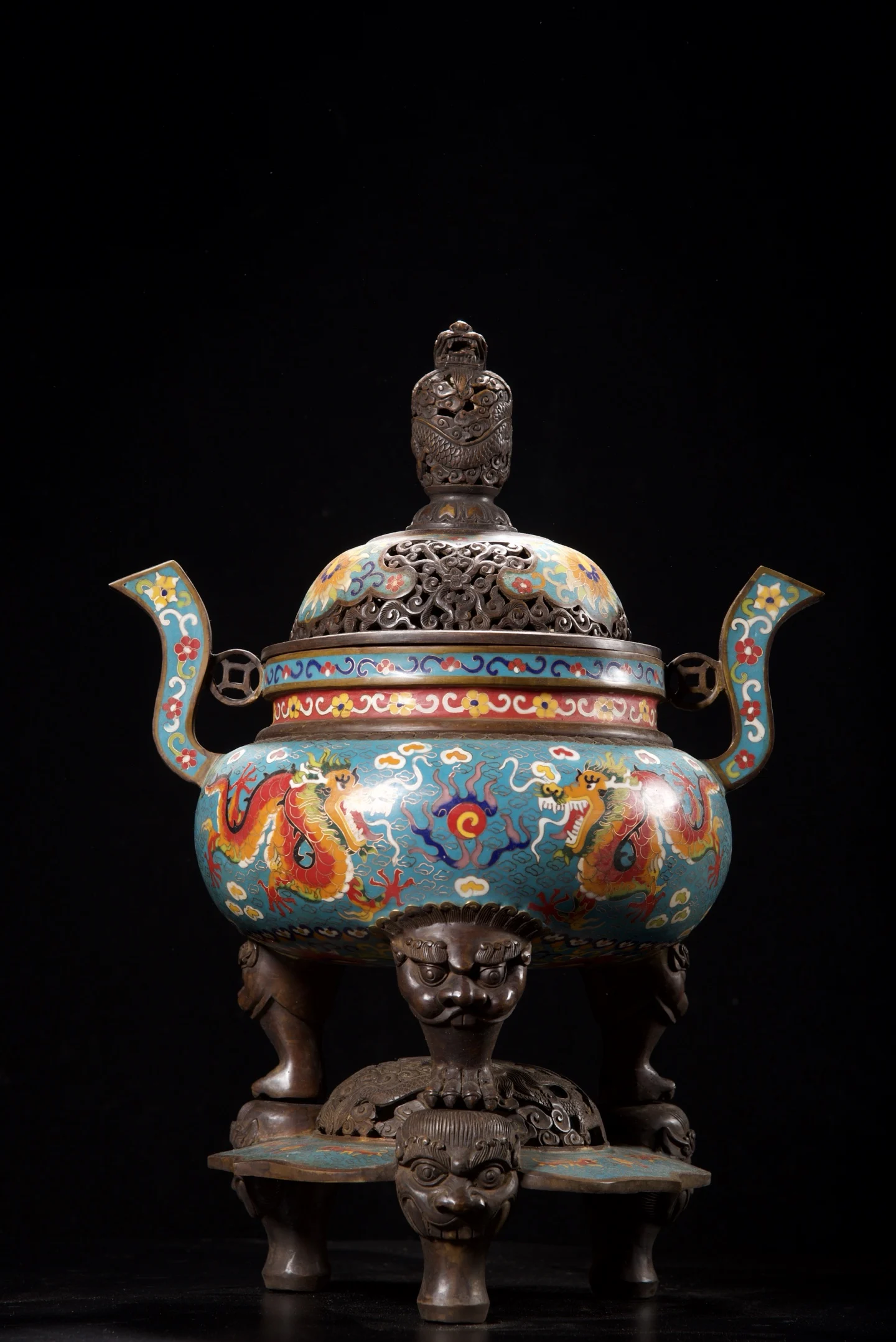 

Old Bronze Cloisonne Enamel Flower Texture Dragon statue cover Chong'er Tripod Incense Burner Beast Head Foot Base Amass wealth