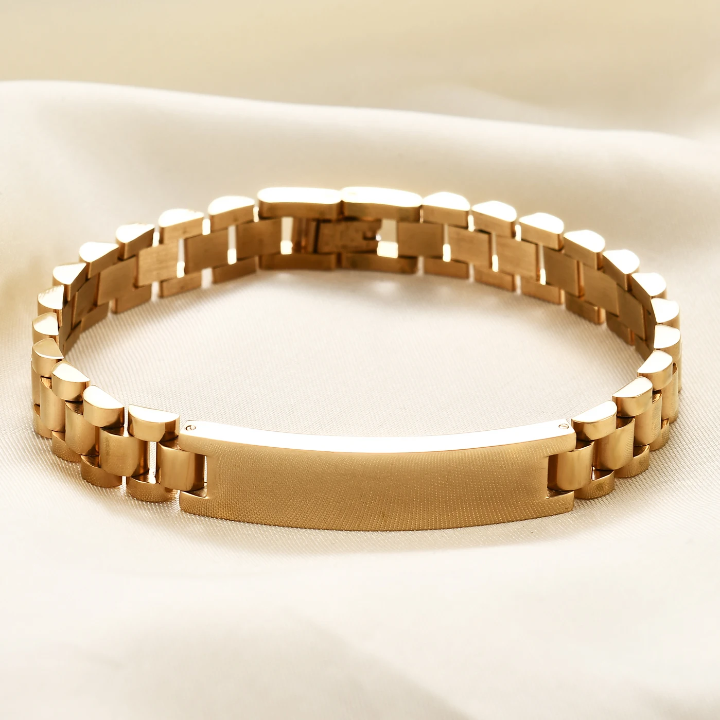 Men's Customizable Smooth Titanium Steel Bracelet, 10mm Width