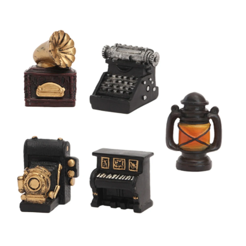 

5 Pcs Mini Ornaments Miniature House Supplies Retro Piano Typewriter Phonograph Lamp Record Player Figurines Video Recorder