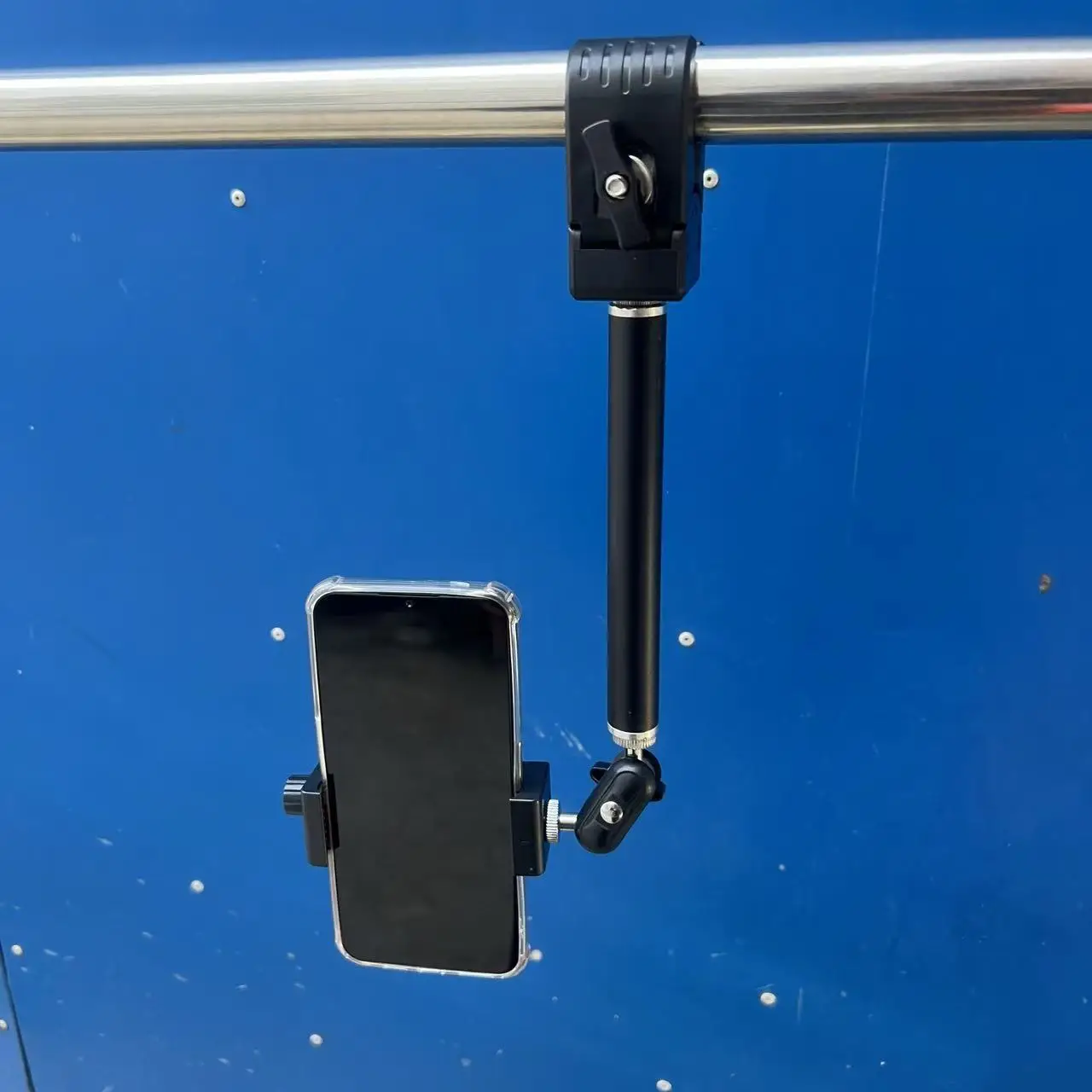 

Shock-Absorbing Bike Handlebar Mount with Mobile Phone Holder Universal Joint Extension Rod for Truck Mountain Bike Riding