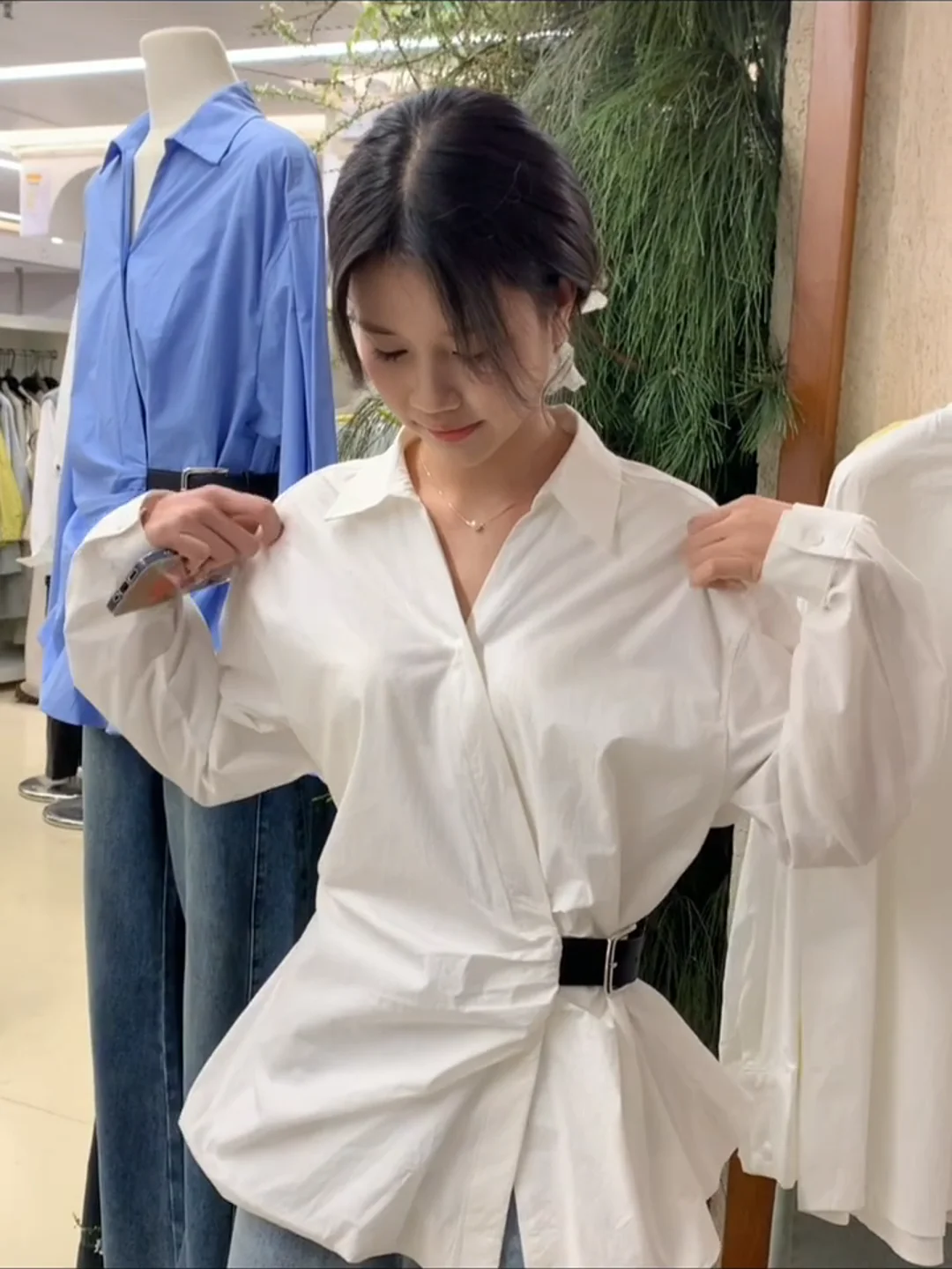 

Женская рубашка больших размеров с воротником, белая, приталенная, асимметричная, с длинным рукавом, весенняя верхняя одежда, удобная, дышащая, в корейском стиле