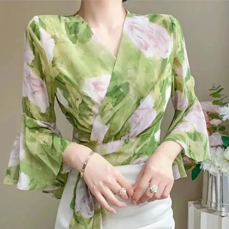 

Short Cropped Slim Fit Blouse for Women Elegant Color Block Floral Print Flared Long Sleeves​