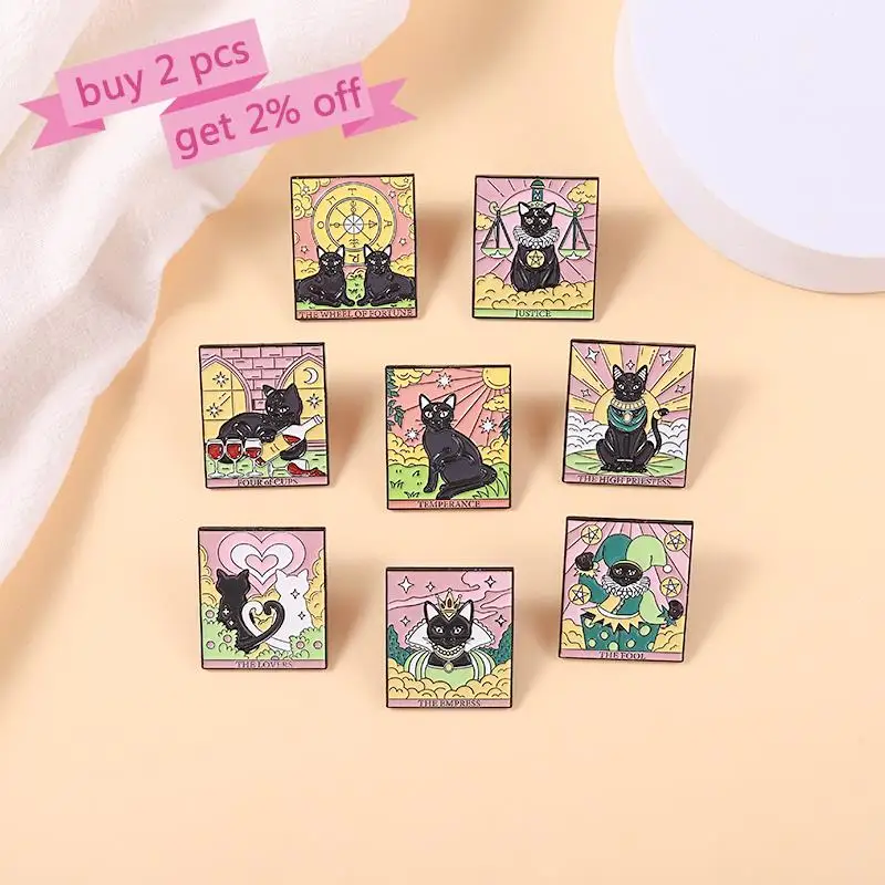 Cats Tarot Enamel Pins Custom Lovers Fools Justice Brooches Lapel Badges Punk Gothic Animal Cards Jewelry Gift for Friends