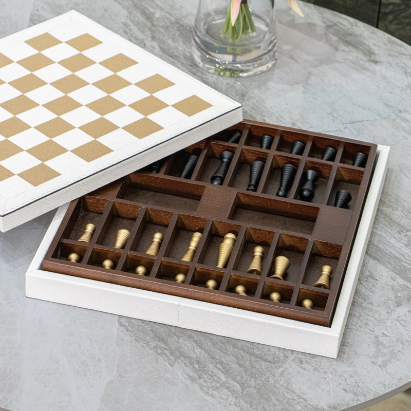 Artistic Home Decor & Strategic Game Luxury Metal Chess Set With Leather Chessboard