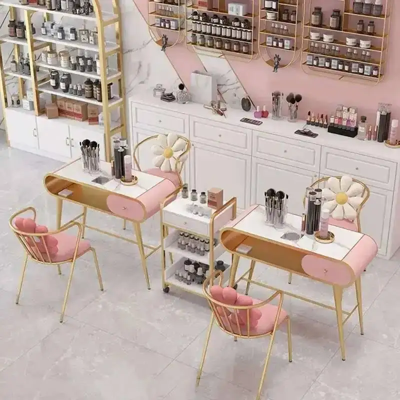 Luxury Beauty Golden Professional Iron Workbench Light Art Fashion Nail Manicure Table Tables Salon Salon Furniture Nail Table