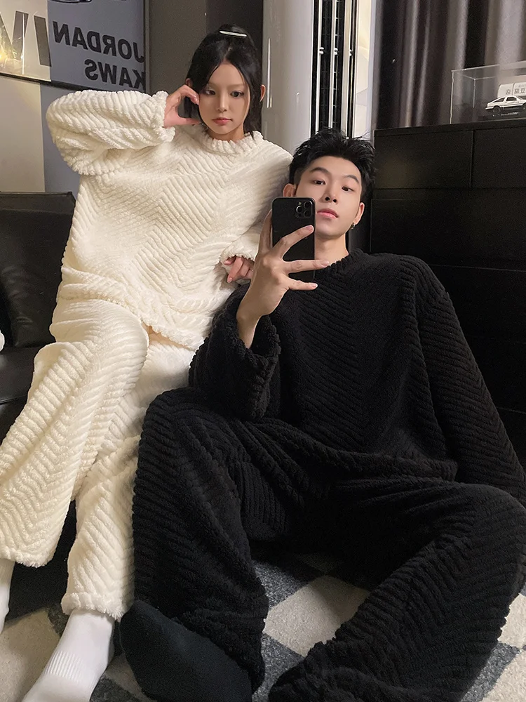 

DAIMELU winter couple pajamas women's thickened warm coral fleece can be worn outside sleepwear flannel men's loungewear suit