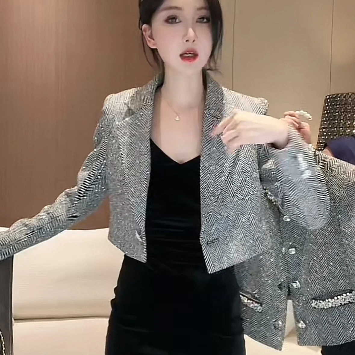 2026 Spring French Chic Cropped Tweed Jacket Women Elegant Long Sleeve Fashion Top