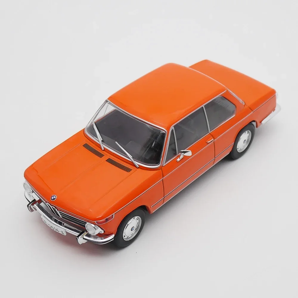Diecast Ixo Escala 1:24 BMW 2002 TII 1971 Simulação Liga Modelo de Carro Coleção Brinquedo Presente Display Ornamento