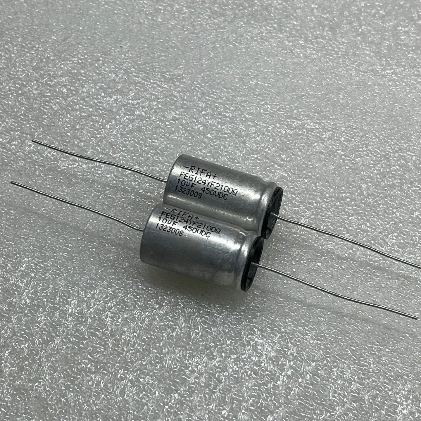 Original old model water-based PEG124 450v10uf long-life axial high-end electrolytic capacitor 16*28MM