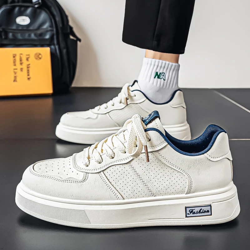 

Men's Fashionable Casual Sport Shoes 2026 New Style Waterproof Slip Resistant Soft Bottom Leather Surface Youth Leisure Shoes