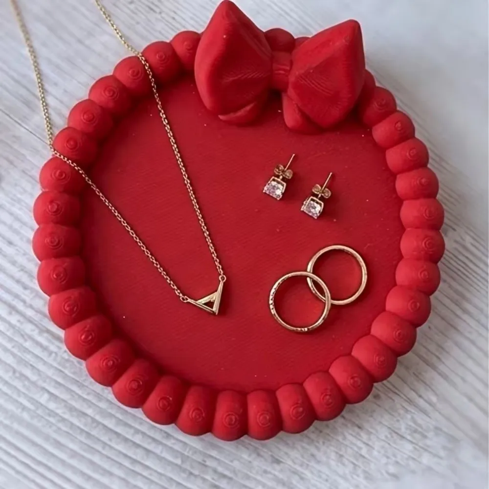 3D Printed Red Bow Jewelry Tray Vanity Decor Decorative Trinket Dish Home Storage Multi Functional Cute Round Desktop Organizer