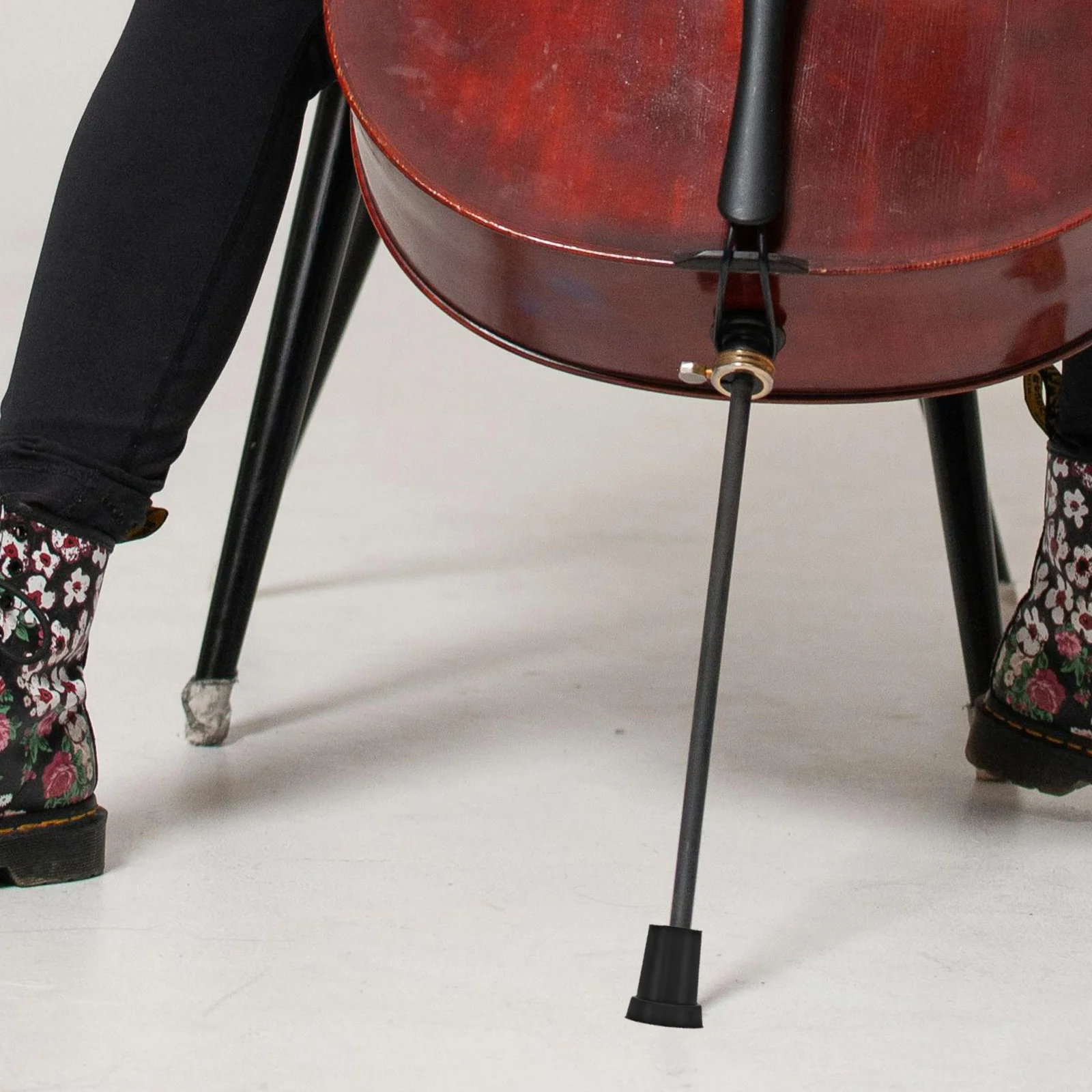 مسند التشيلو العالمي مع غطاء 8 مم وسادة غير قابلة للانزلاق لأدوات التشيلو مجموعة ملحقات حامل سبايك الواقي السفلي