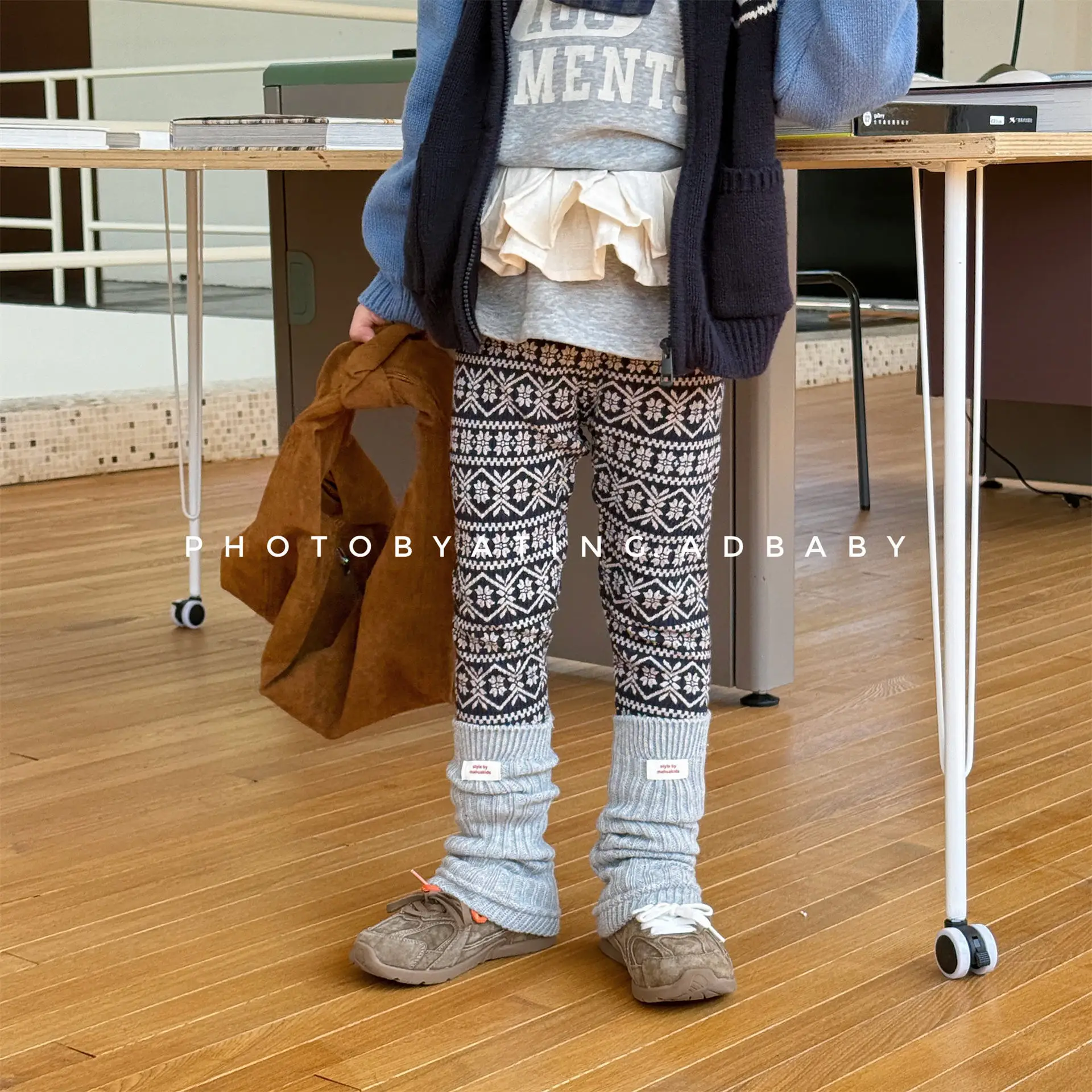 2025 شتاء جديد الأطفال الصوف طماق موضة طباعة الفتيات السراويل الدافئة زائد المخملية سميكة الطفل سراويل قطنية ملابس الاطفال