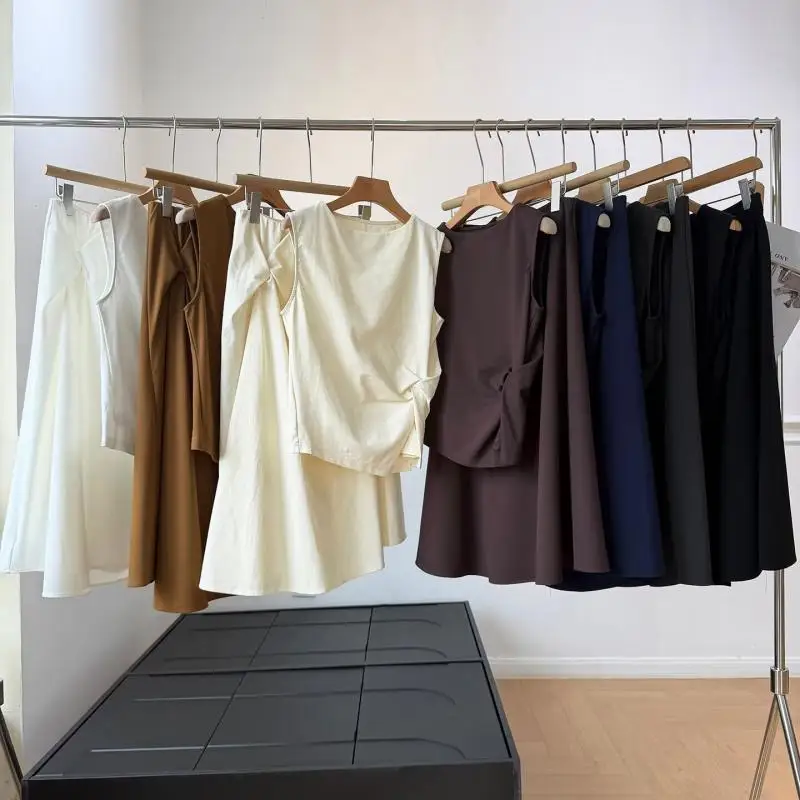 Maxdutti Southern France Lazy Minimalist Wrinkle Waist Blouse Shirt Sleeveless Top High Waist A-line Midi Skirt Two Piece Set