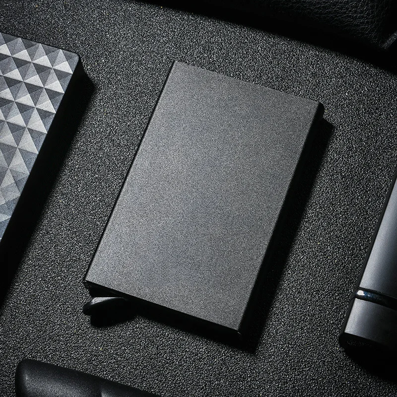 Metal automatic pop-up card bag for men and women card set anti-theft brush anti-demagnetization storage box mini portable