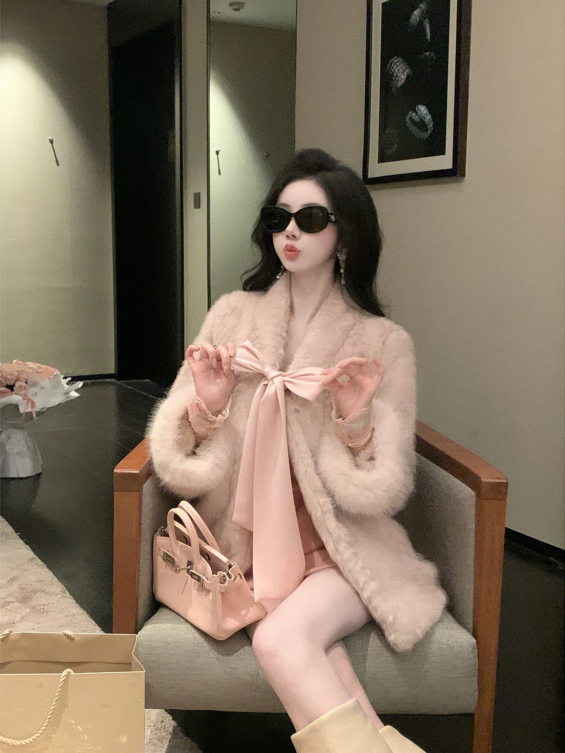 

Женская утепленная куртка Syqiao Dafni из искусственного меха с поясом-завязкой, экологичная, плюшевая, теплая, однотонная, с длинными рукавами