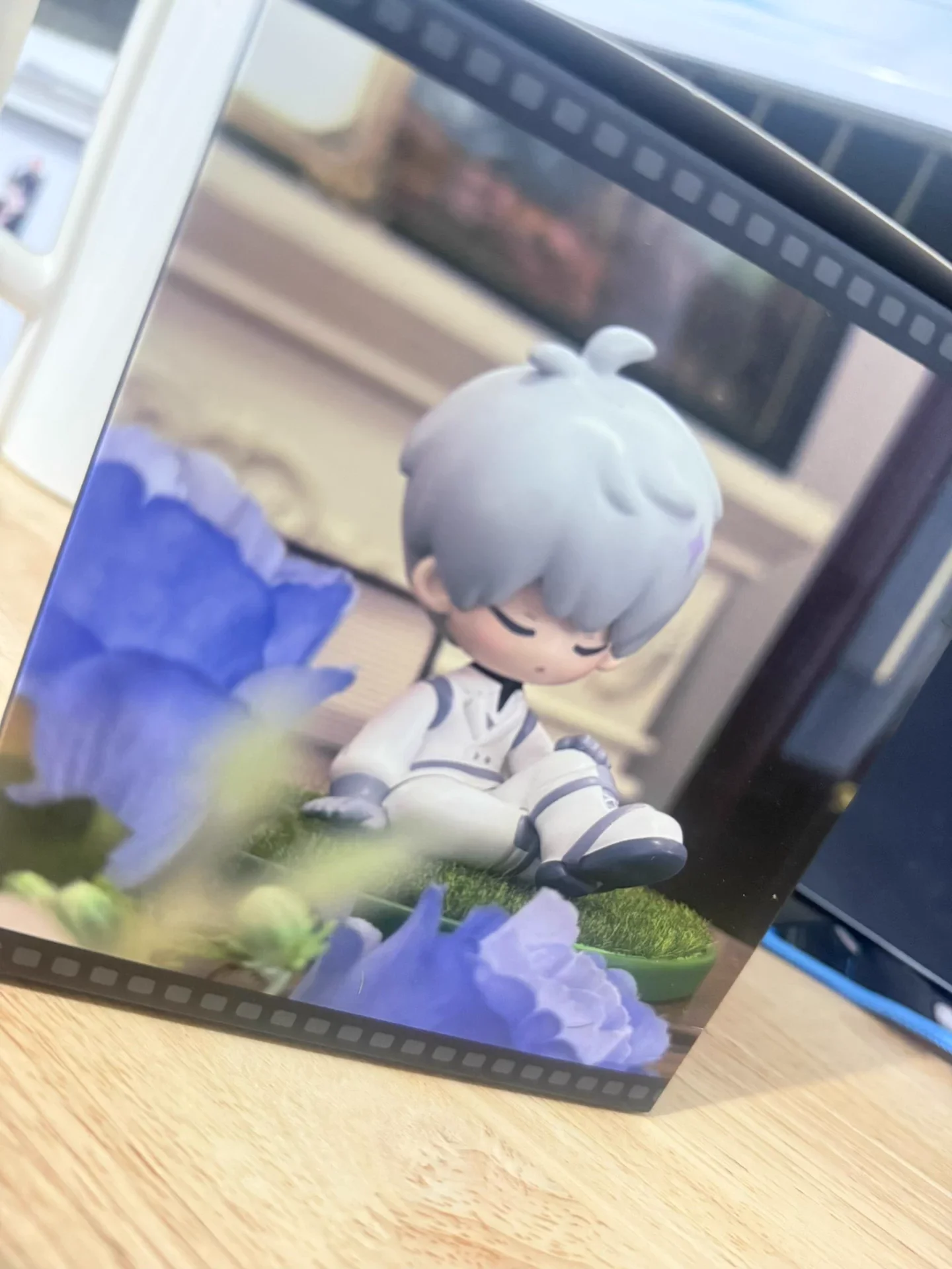 

Love and deepspace Goods loveliness Garage Kits desktop ornament badge colleagues Xavier Collector's Edition gift