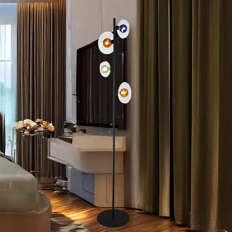 4 hand-cut glass heads with multiple tonal effects | Modern design LED G9 bulbs, high color rendering index 95 1600 lumens