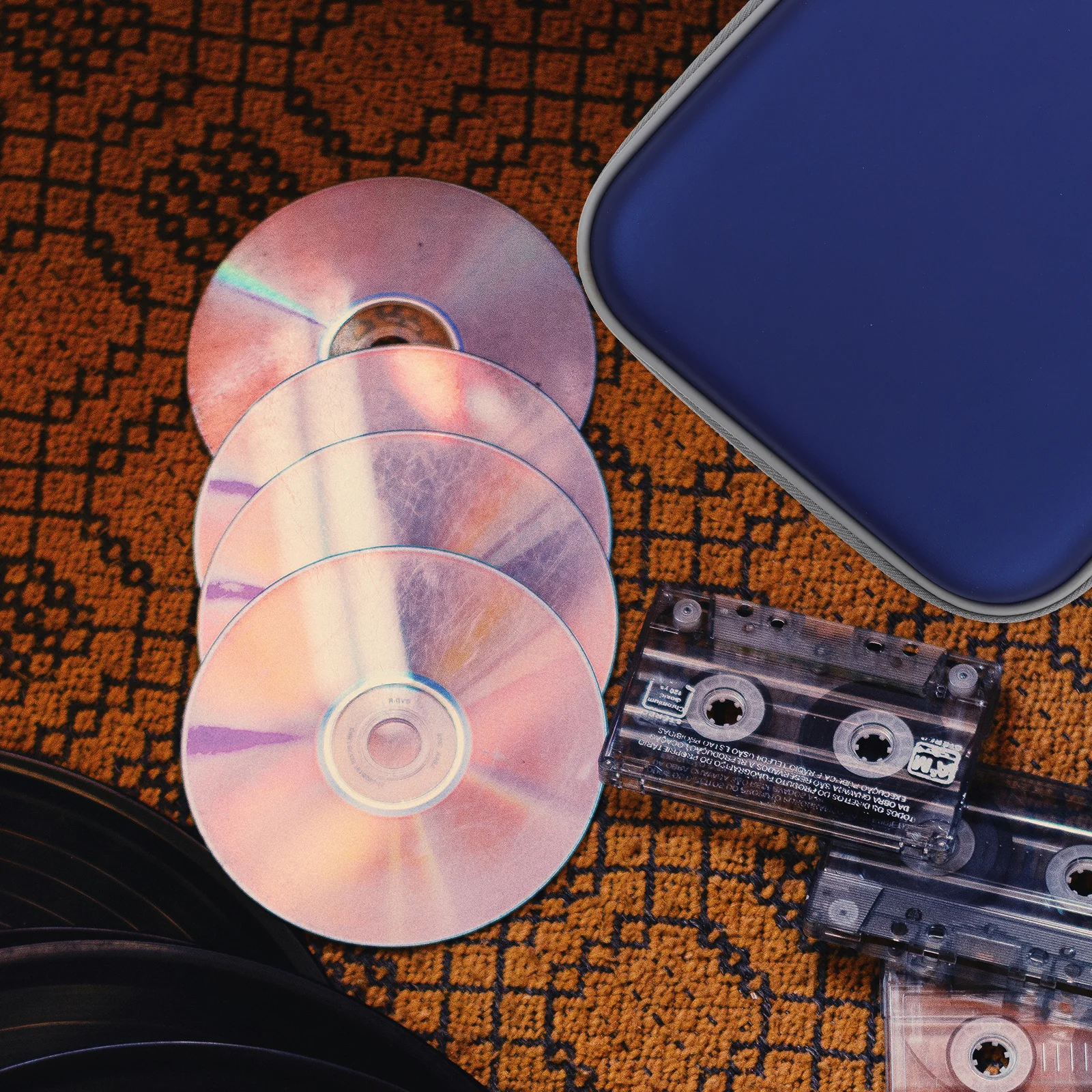 

20-Slot Cd Organizer Dvd Storage Case Portable Media Holder Eva Hard Shell Secure Zipper Non-Deformable for Music Movies