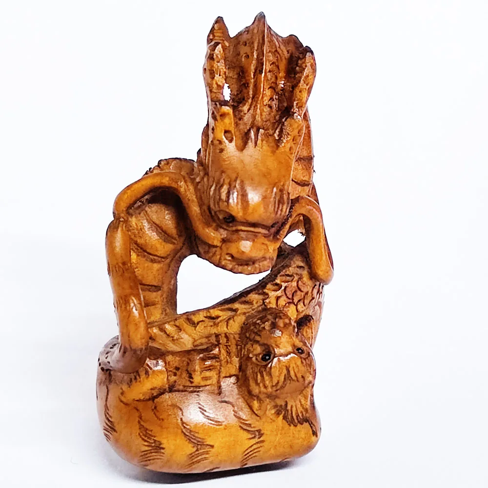 

Y8757 - 2 " Hand Carved Boxwood Netsuke Figurine Carving : Dragon and Tiger