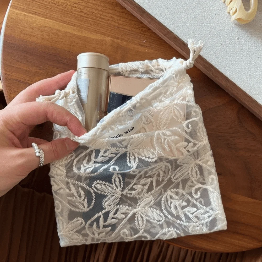 Durable Lace-Cutout Embroidered Drawstring Storage Bag Single Layer Multi-Purpose Storage Pouch Retro Organizer Travel