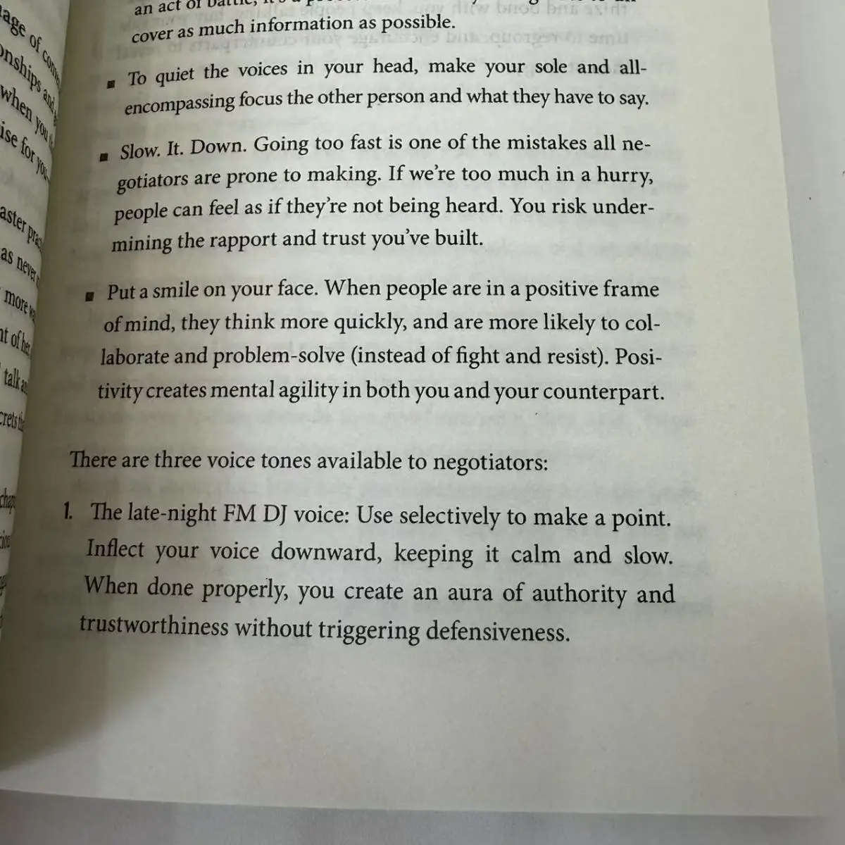 English Version of Never Split The Difference Strong Negotiation Chris Worth Философия Books Libro Книга Philosophy Booklibreria