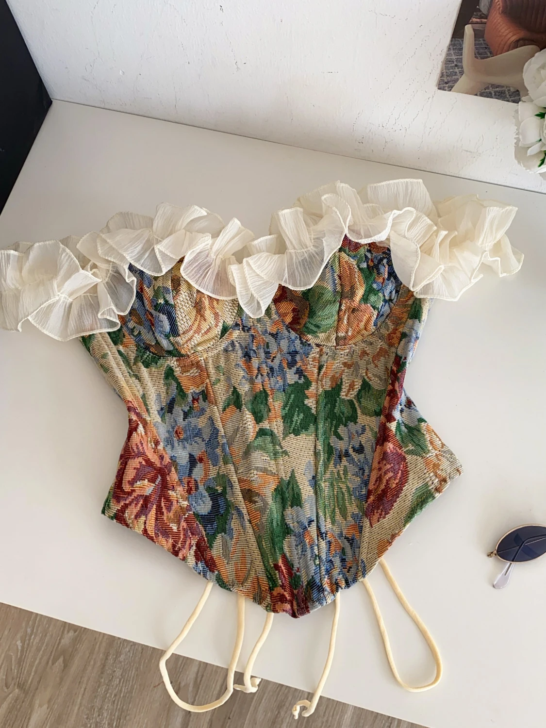 Retro Court Style One Shoulder Floral Splicing Tube Top Women's Ruffle Trim Slimming Commute Top Autumn Wear 2026