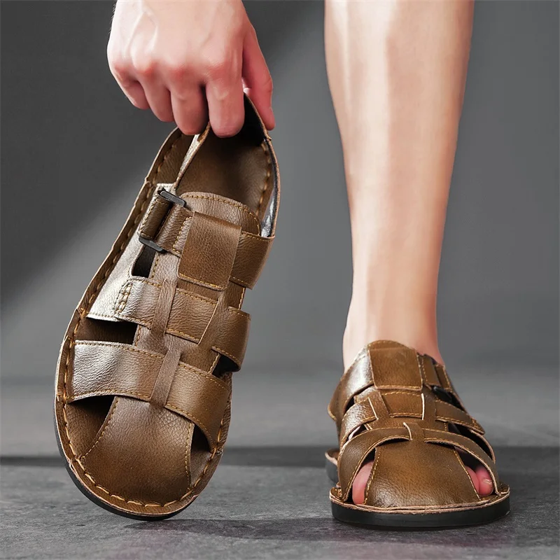 

Fashionable Summer New Baotou Anti Slip Beach Shoes Outdoor Men's Fashionable Breathable Soft Bottom Set Foot Casual Sandals