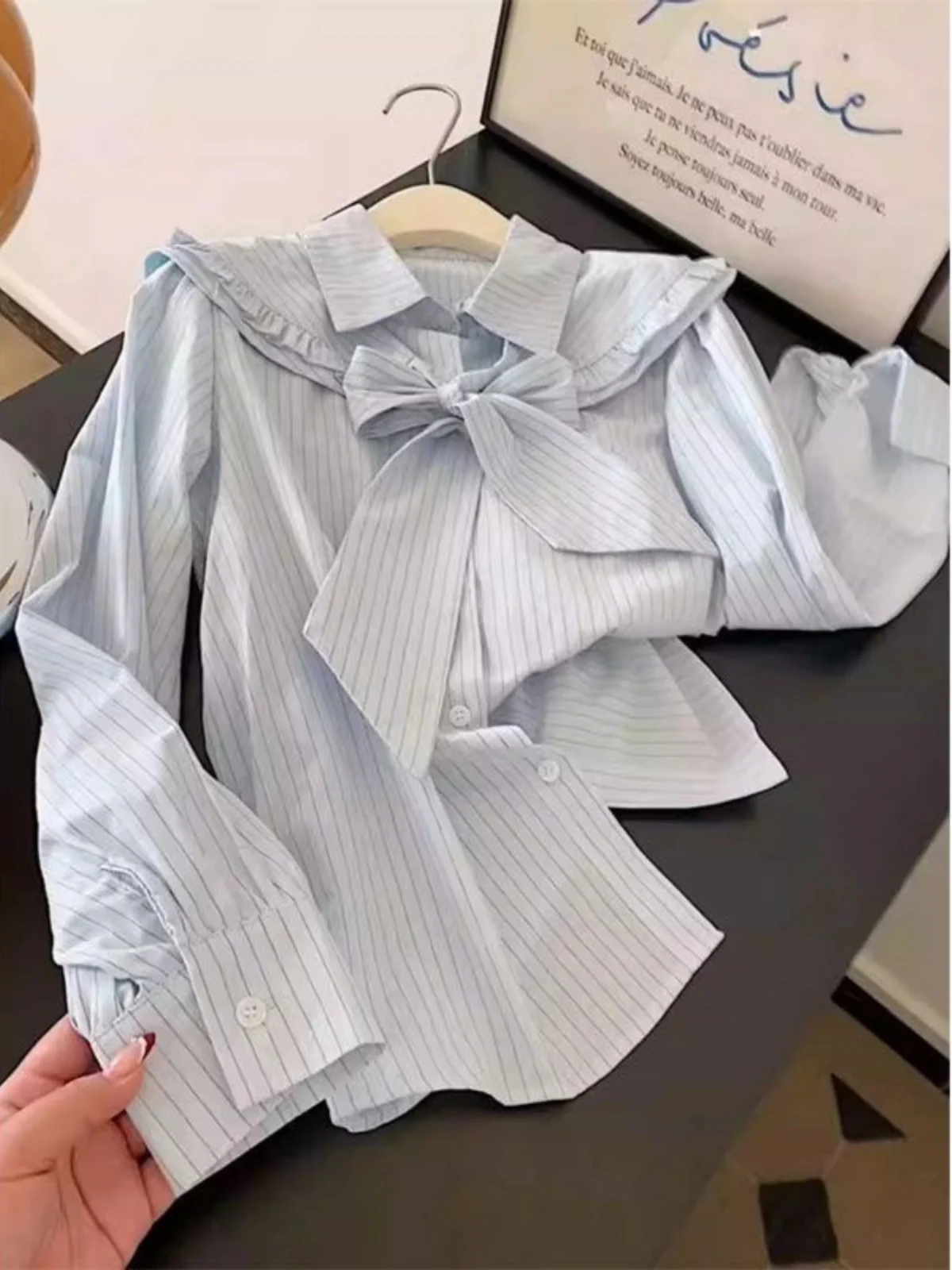 

Spring Collection Sweet Girl Cheered Knot irt Doll Collar Top Faionable Agel Striped Long Sve Button De...