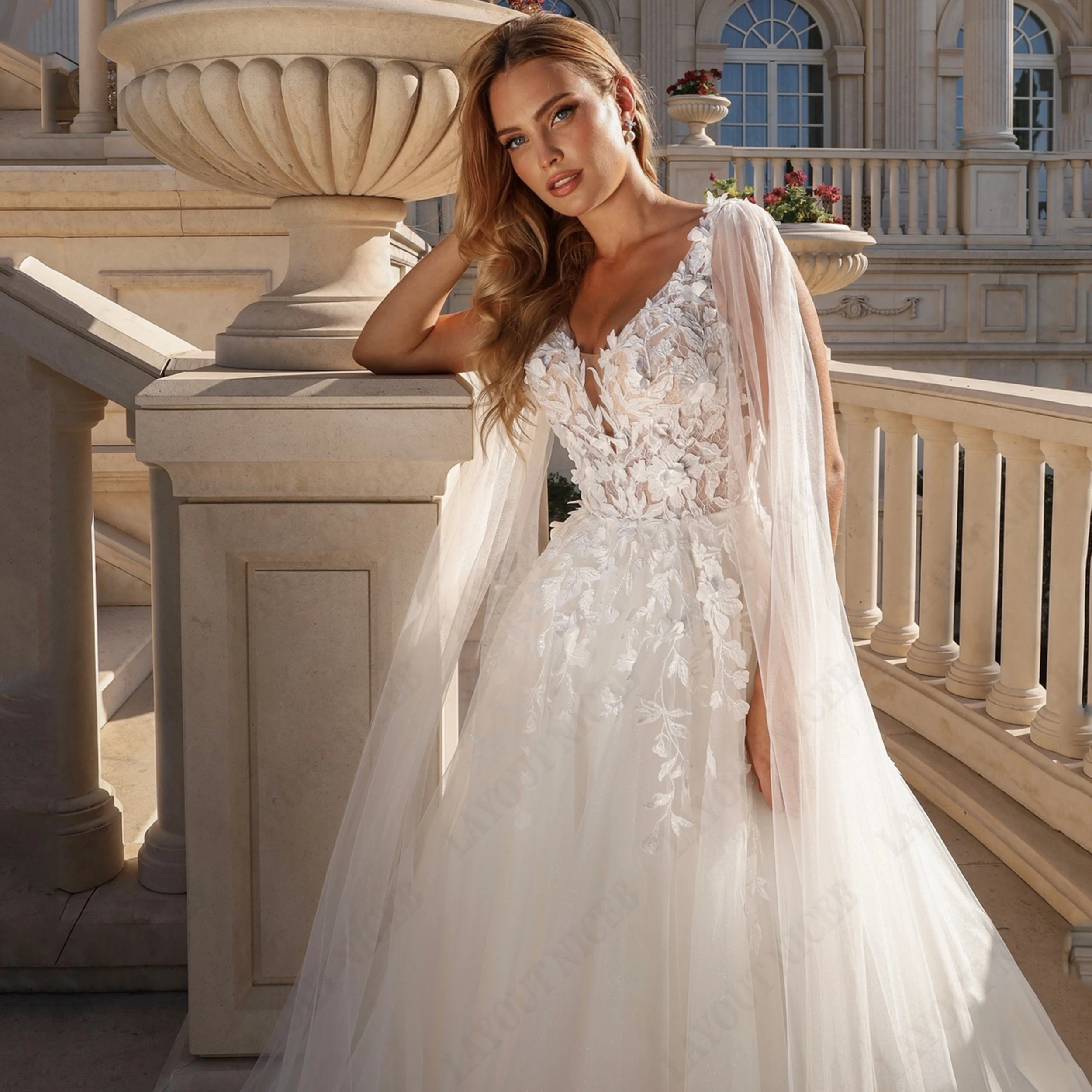 LAYOUT NICEB Customized Spaghetti Straps V Neck A-Line Bridal Gown Lace Applique Fluffy Tulle Backless Wedding Dress Bride