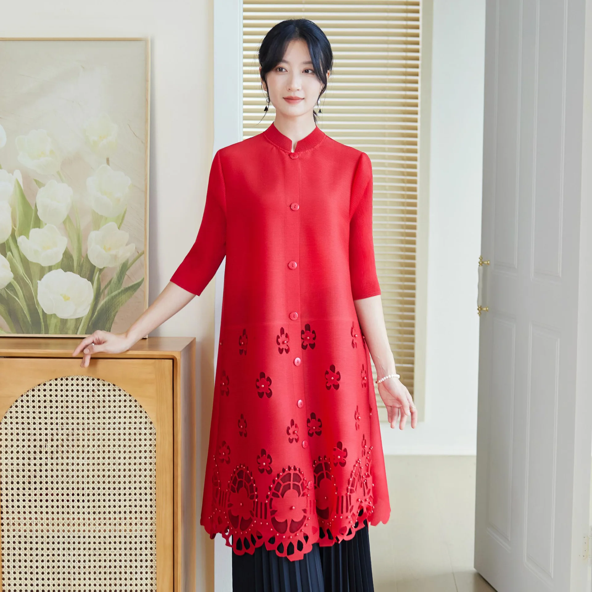 Miyake Pleated Lace Hollow Dress 2024 Autumn New Heavy Industry Beading Red Grandma-in-Law Evening Dress