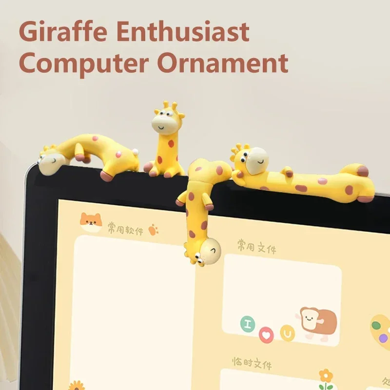 1/4Pcs Mini Resin Playful Giraffe Figurine Funny Computer Decor 3D Craft Sculpture Tiny Cute Giraffe Statue for Office Desk Car