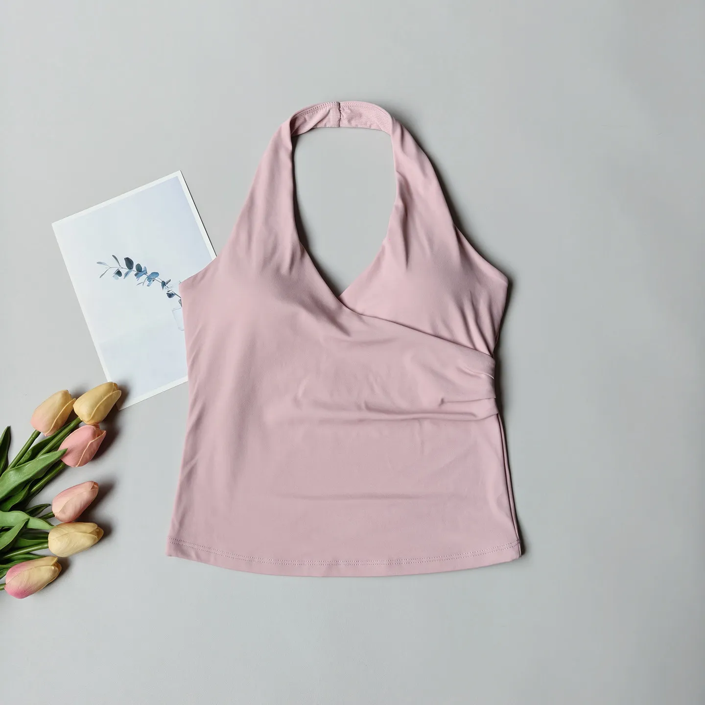 Halsband-Yoga-Top für Damen, hohe Elastizität, bequem, atmungsaktiv, überkreuzter Rücken, figurformend, Sport-Fitness-BH, zum Tragen als Oberbekleidung geeignet. – Detail 6