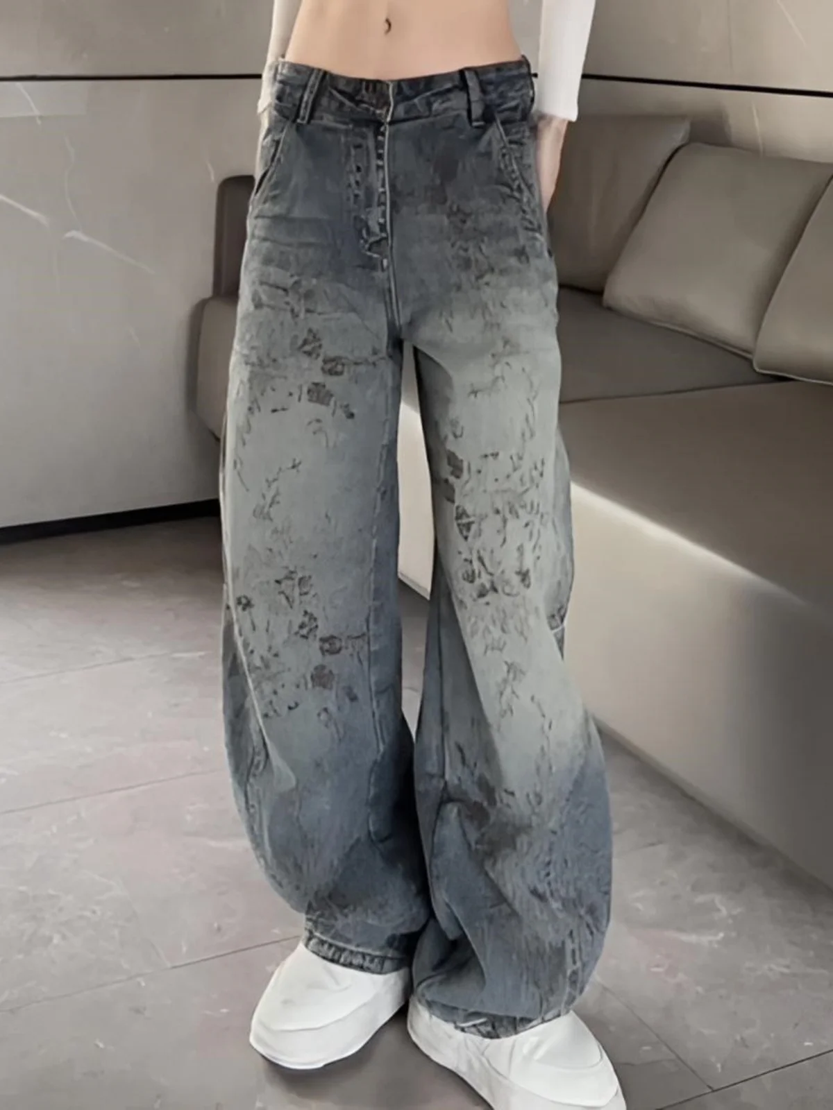 

Retro American Floral Embroidery Wide Leg Jeans Men Women Casual Straight Cut Denim Pants Spring Fashionable Versatile Loose Fit
