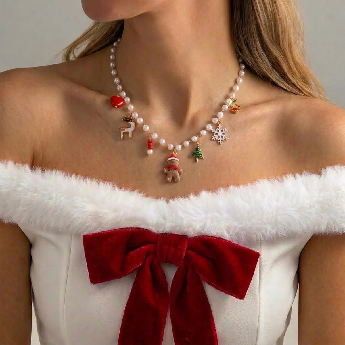Weihnachts-Halskette mit Lebkuchenmann, Weihnachtsbaum, Hirsch, Schneeflocke, simulierten Perlen für Damen und Herren, Weihnachtsmann-Glocken, Choker, Party-Schmuck – Detail 16