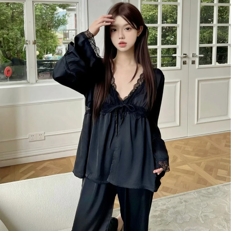 

Spring and Summer Thin Ice Silk V-neck Pajamas Women's High-end Three-piece Set Can Be Worn Outside Loungewear Set Comfortable