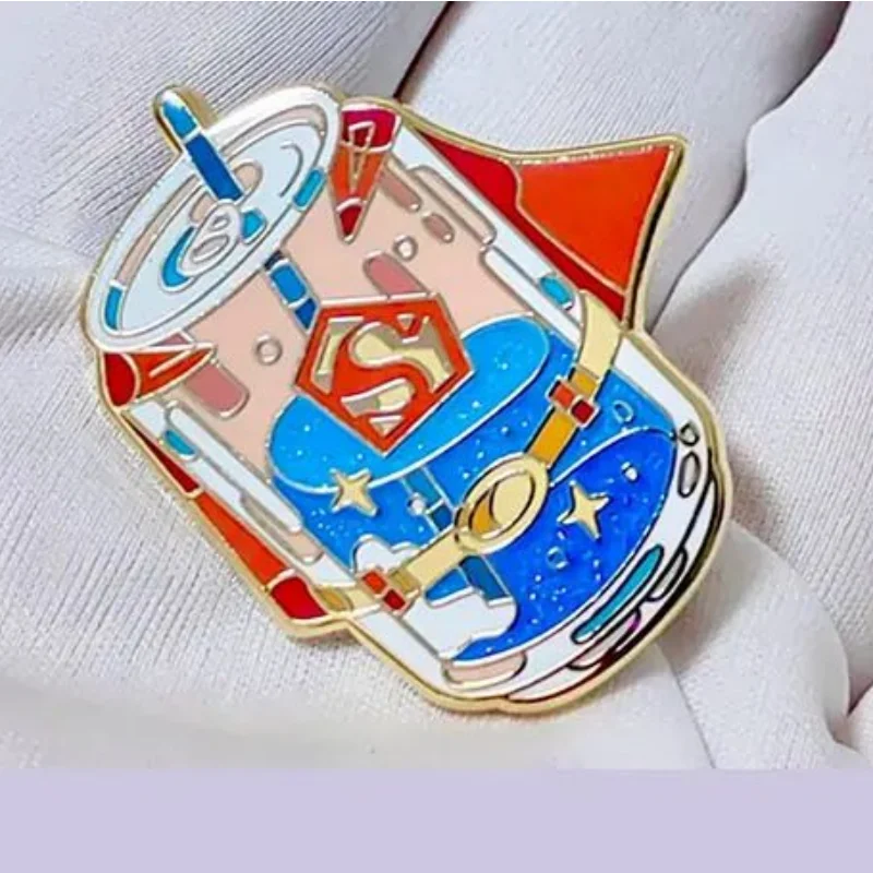 BeastKingdom Batman Superman anime movie peripheral secondary yuan metal badge cartoon creative hundred with brooch holiday gift