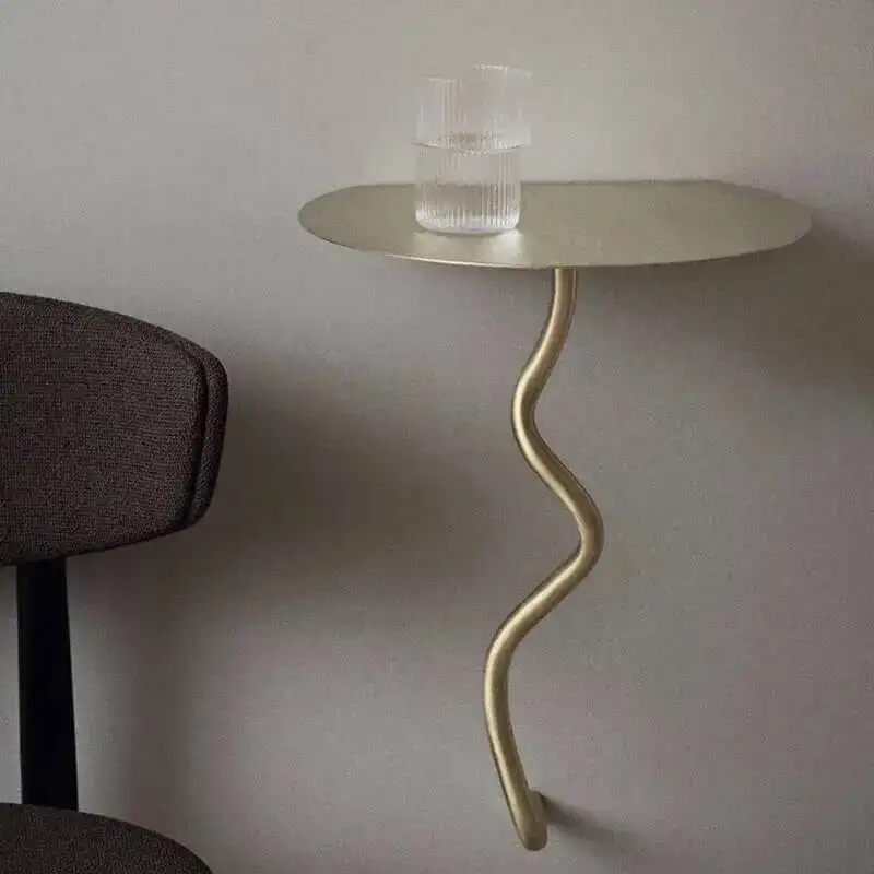 Minimalist Table Co…