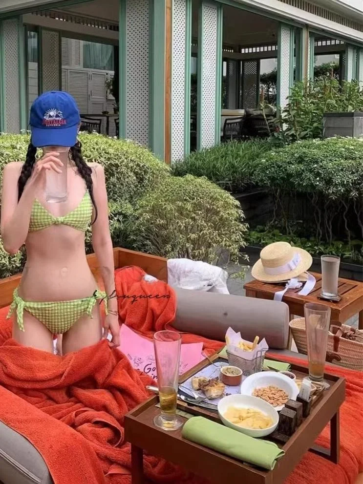 

Dongda Gate New Sle Bikini een 3D Patterned Strap Swimsuit Sexy Trendy Two-Piece Swimming Costume with Chest Pad No Steel...