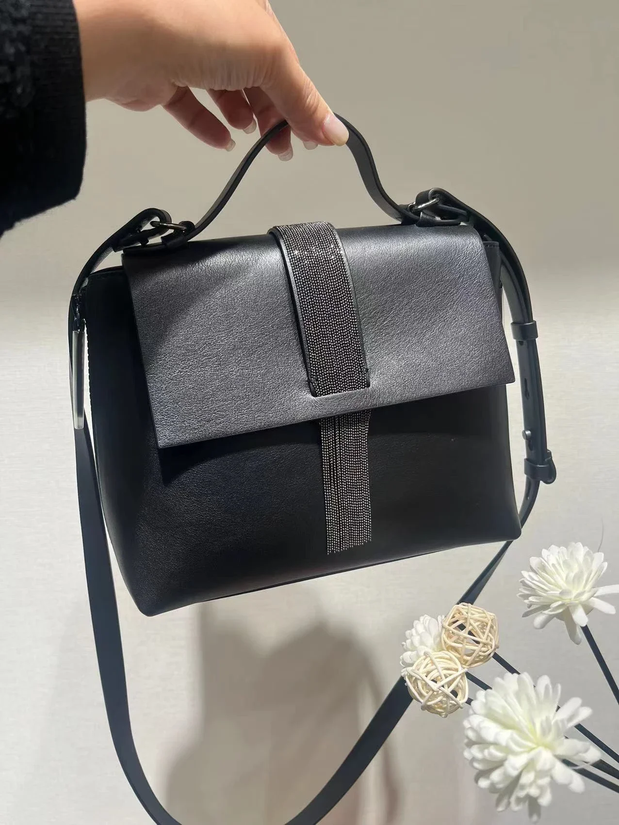 Bolso de mano de cuero auténtico para mujer, bolso de hombro a la moda con cadena de cuentas