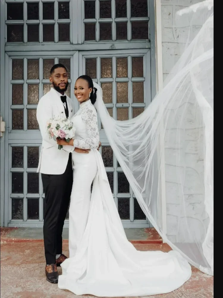 Customized High Collar  African Plus Size Wedding Dress Vestidos De Novia Lace  Long Sleeves Bridal Gown with Removable Skirt
