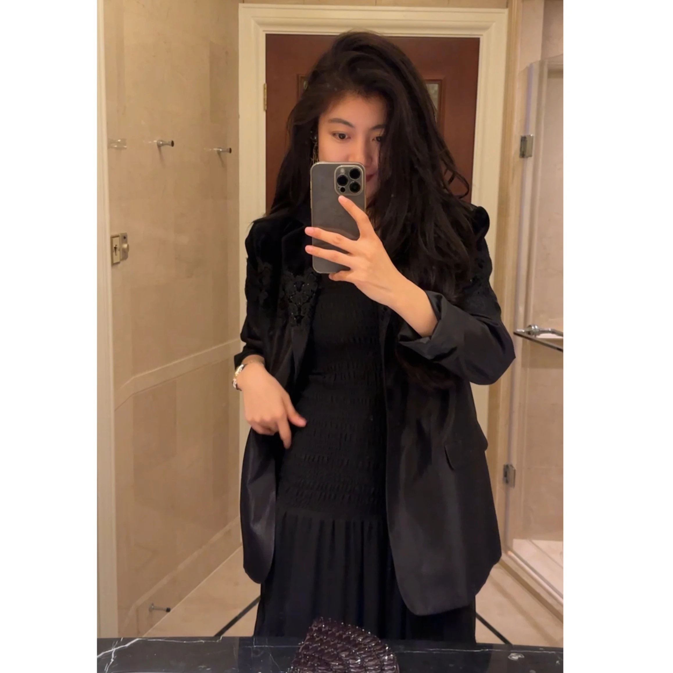 

NCOU Николь, новинка осени 202, модный бархатный кружевной свободный костюм Bla, женская верхняя одежда Ele Design Sense