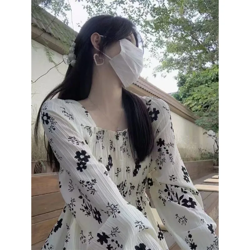 เดรสยาวปานกลางสไตล์เฟรนช์ ดีไซน์ดอกกุหลาบ ให้ลุคหวานละมุน ดูอ่อนเยาว์ ดูดีแบบนางฟ้า สไตล์ใหม่รับฤดูใบไม้ผลิ