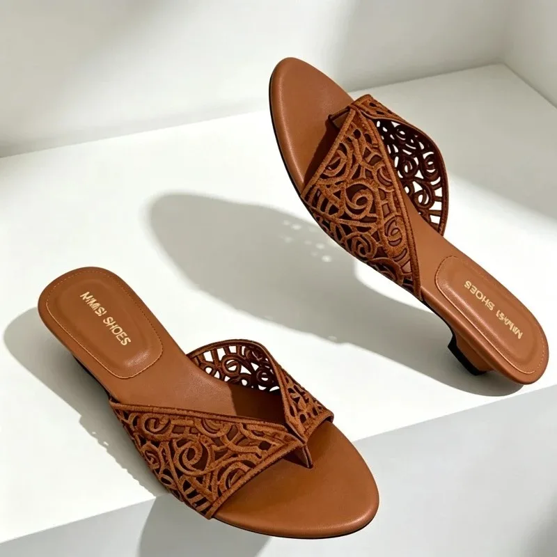 Novelty Hollow Design Flat Sandals Women Summer Sexy Round Toe Clip Toe Slippers for Ladies Bohemian Style Beach Casual Shoes