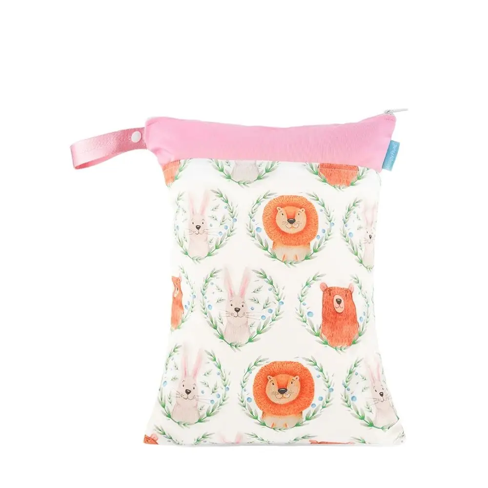 HappyFlute Nova Impressão Uma Peça 30*40 CM Wet & Dry Zipper Pocket Snap Handle Reutilizável À Prova D 'Água Padrão Dos Desenhos Animados Fralda Do Bebê Wetbag