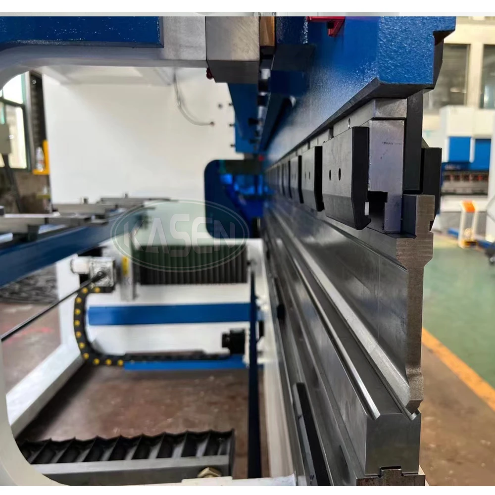 125T/3200 مللي متر Da53t 4 + 1 محور الصحافة الهيدروليكية الفرامل الصفائح المعدنية للطي الانحناء هاين