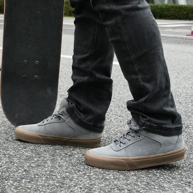 Joiints gray skateboard Lace-up Suede shock  Professional Casual Street Wear for men women  Gray stripes&gray two-tone shoelace